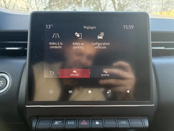 Image véhicule  Renault CLIO (32)