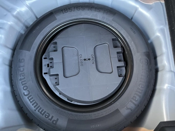 Image véhicule  Renault CLIO (40)