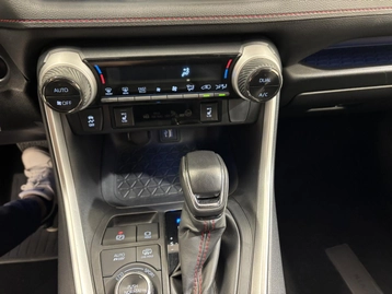 Image véhicule  Toyota RAV4 HYBRIDE RECHARGEABLE MY23 (15)