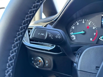 Image véhicule  Ford FIESTA (26)