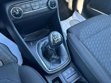 Image véhicule  Ford FIESTA (13)