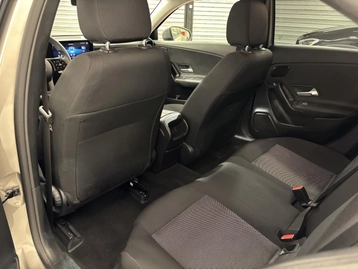 Image véhicule  Mercedes CLASSE A (23)