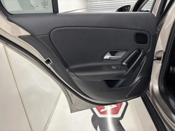 Image véhicule  Mercedes CLASSE A (21)