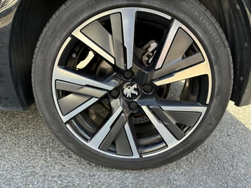 Image véhicule  Peugeot 208 (10)