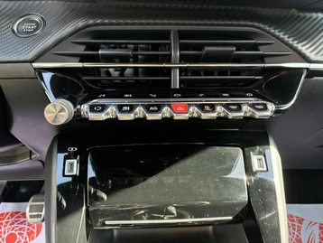 Image véhicule  Peugeot 208 (33)