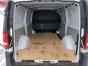 Image véhicule  Mercedes VITO (2)