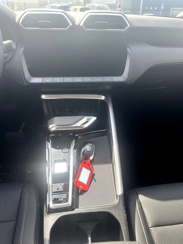 Image véhicule  MG ZS (12)