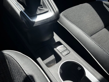 Image véhicule  Renault CAPTUR (28)