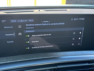 Image véhicule Peugeot 3008 (51) Image véhicule Peugeot 3008 (51)