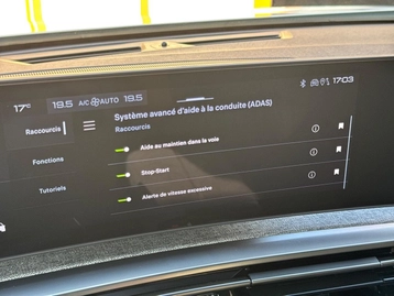 Image véhicule Peugeot 3008 (11) Image véhicule Peugeot 3008 (11)