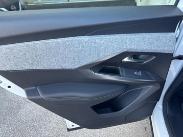 Image véhicule Peugeot 3008 (28) Image véhicule Peugeot 3008 (28)