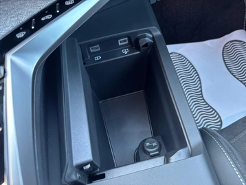 Image véhicule Peugeot 3008 (16) Image véhicule Peugeot 3008 (16)