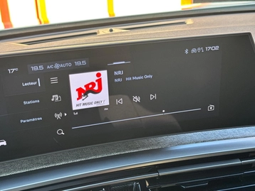 Image véhicule Peugeot 3008 (46) Image véhicule Peugeot 3008 (46)