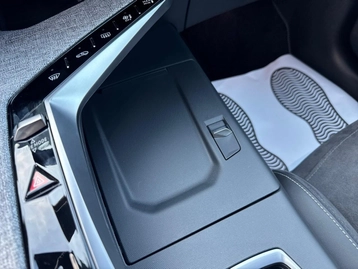 Image véhicule Peugeot 3008 (38) Image véhicule Peugeot 3008 (38)