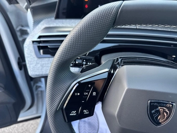 Image véhicule Peugeot 3008 (32) Image véhicule Peugeot 3008 (32)