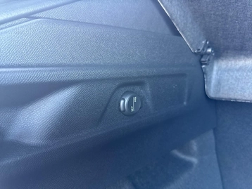 Image véhicule Peugeot 3008 (25) Image véhicule Peugeot 3008 (25)