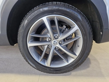 Image véhicule  MG EHS (19)