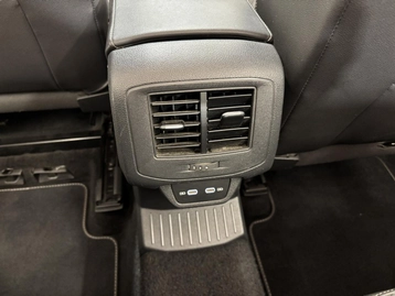 Image véhicule Volkswagen T-ROC (20) Image véhicule Volkswagen T-ROC (20)