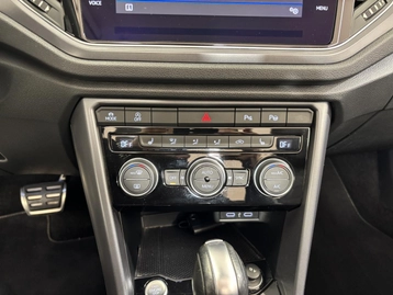 Image véhicule Volkswagen T-ROC (16) Image véhicule Volkswagen T-ROC (16)