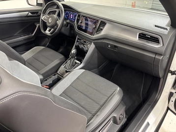 Image véhicule Volkswagen T-ROC (24) Image véhicule Volkswagen T-ROC (24)