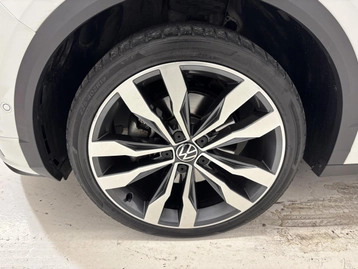 Image véhicule Volkswagen T-ROC (39) Image véhicule Volkswagen T-ROC (39)