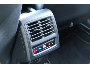 Image véhicule  Volkswagen GOLF (45)