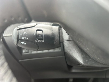 Image véhicule  Peugeot 208 (22)