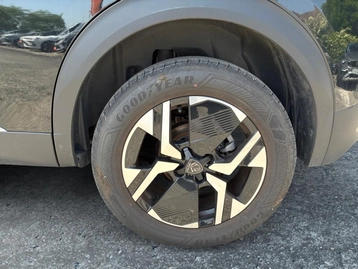 Image véhicule  Peugeot 2008 (7)