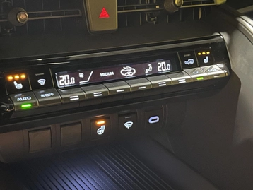 Image véhicule  Toyota C-HR (12)