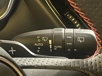 Image véhicule  Toyota COROLLA (36)