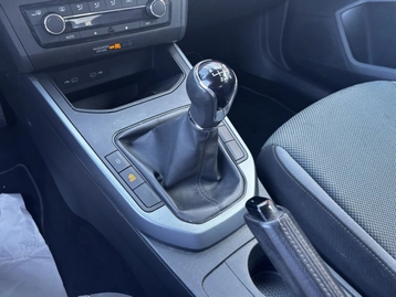 Image véhicule  Seat ARONA (21)