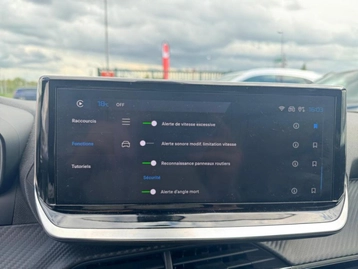 Image véhicule  Peugeot 2008 (23)