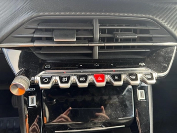 Image véhicule  Peugeot 2008 (25)