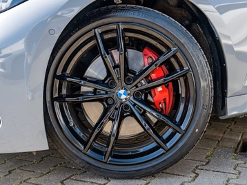 Image véhicule  BMW SÉRIE 3 (3)