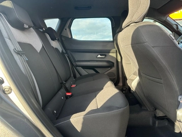 Image véhicule  Dacia DUSTER (17)