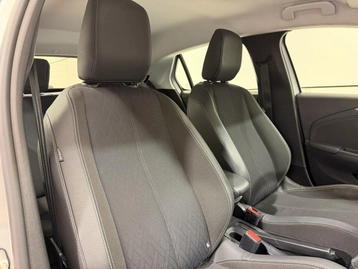 Image véhicule Opel CORSA (33) Image véhicule Opel CORSA (33)