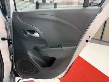 Image véhicule Opel CORSA (34) Image véhicule Opel CORSA (34)