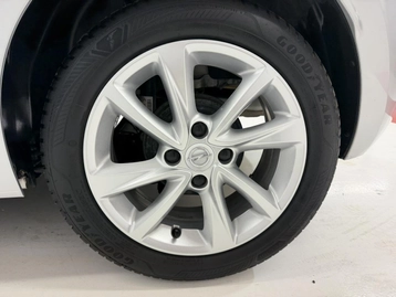 Image véhicule Opel CORSA (45) Image véhicule Opel CORSA (45)