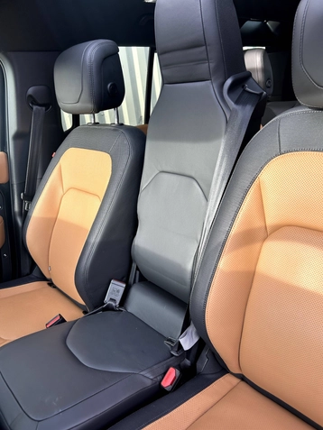 Image véhicule  Land Rover DEFENDER (18)