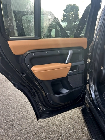 Image véhicule  Land Rover DEFENDER (23)