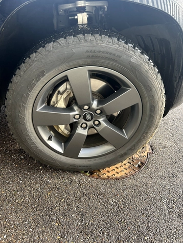 Image véhicule  Land Rover DEFENDER (9)