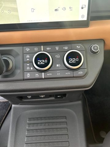 Image véhicule  Land Rover DEFENDER (22)