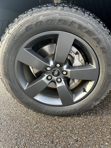 Image véhicule  Land Rover DEFENDER (12)