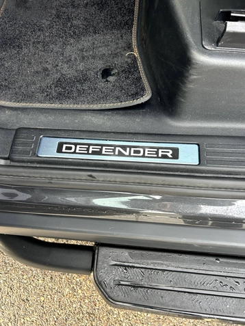 Image véhicule  Land Rover DEFENDER (13)