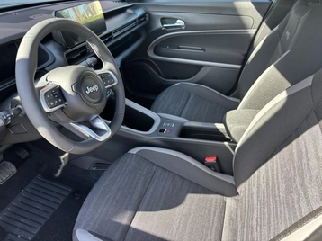 Image véhicule  Jeep AVENGER (13)
