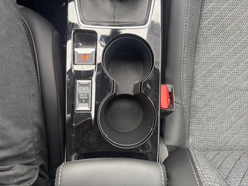 Image véhicule  Peugeot 208 (38)