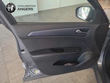 Image véhicule  Renault ARKANA (11)