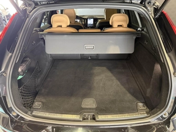 Image véhicule Volvo XC60 (7) Image véhicule Volvo XC60 (7)