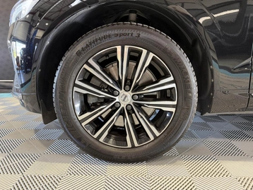 Image véhicule Volvo XC60 (21) Image véhicule Volvo XC60 (21)