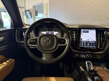 Image véhicule Volvo XC60 (12) Image véhicule Volvo XC60 (12)